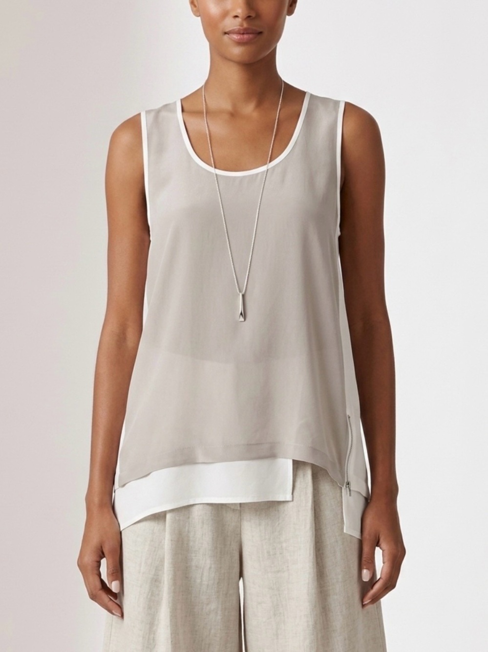 NWT Gold Hawk 100% Silk Tunic Top Sz M Tan White Zip Detail Minimalist Lagenlook